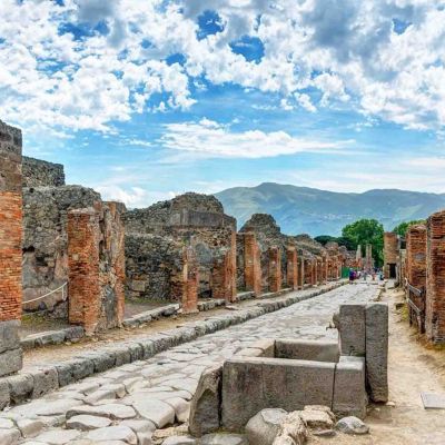 Pompeii and Vesuvius fast line