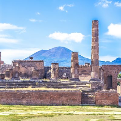 Pompeii and wine tasting fast line